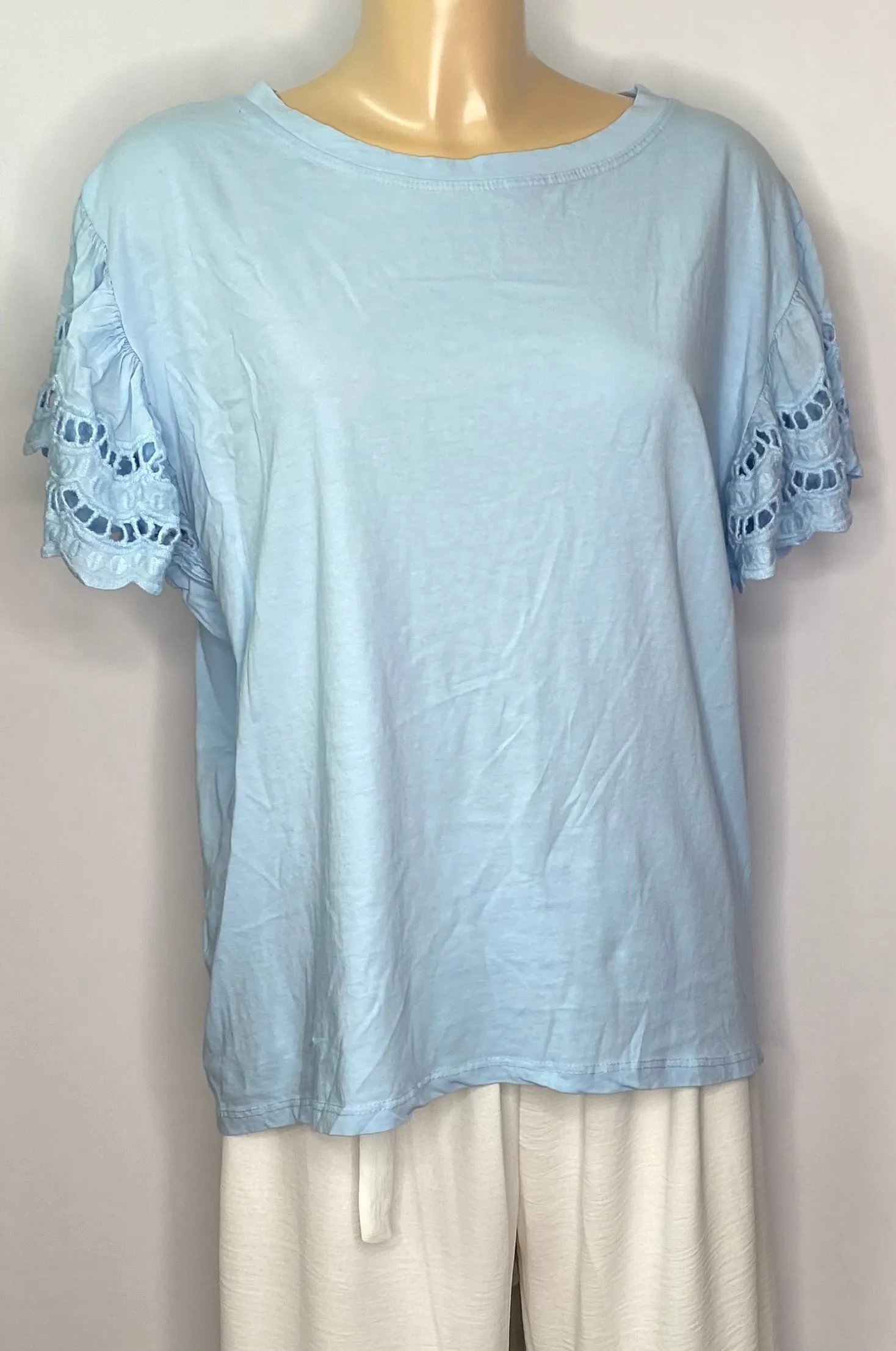 Delicate Cotton Lace Design Sleeved T-Shirt (10 Colours)