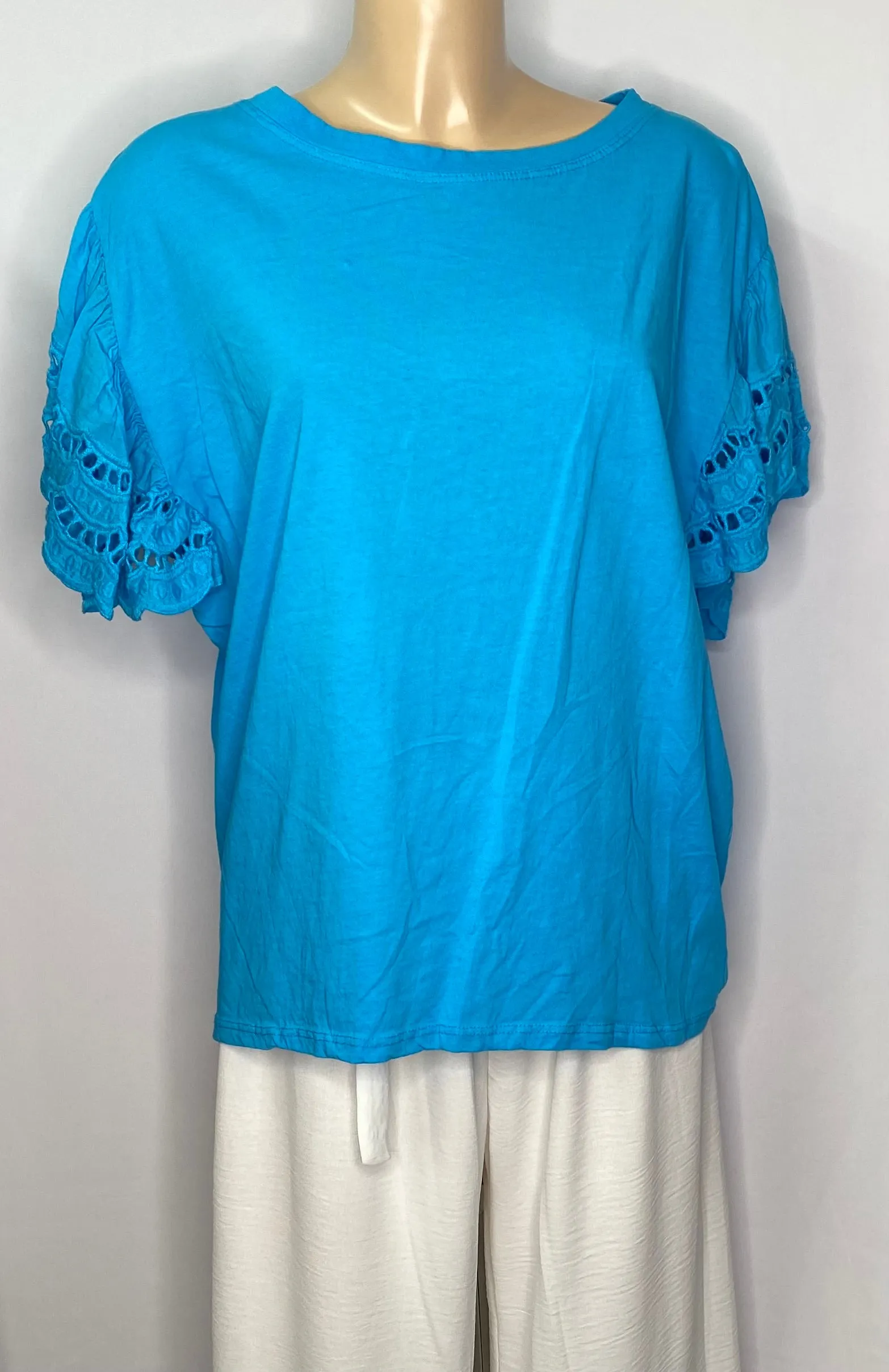 Delicate Cotton Lace Design Sleeved T-Shirt (10 Colours)