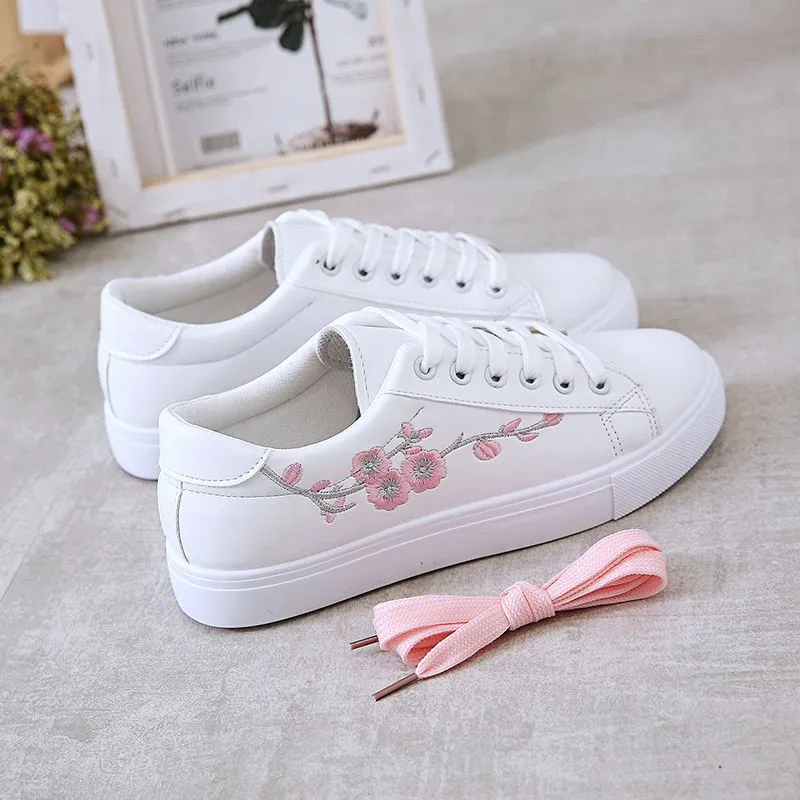 Fashion Embroidery Ribbon Floral Skate Shoes