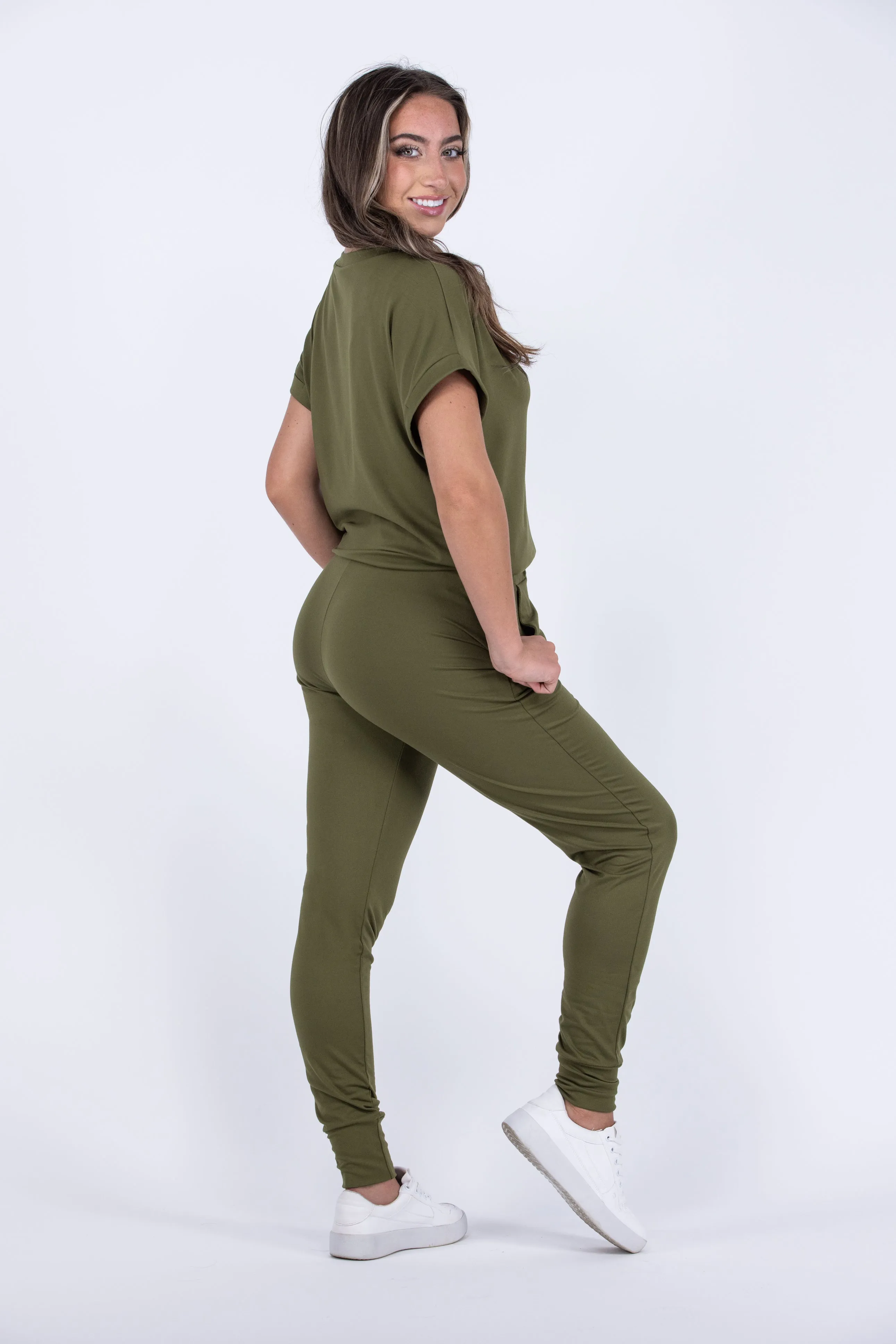 Krisie V-neck jogger set