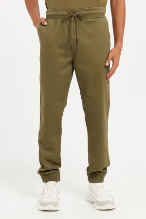 Men Green Basic Pull On Twill Joggers