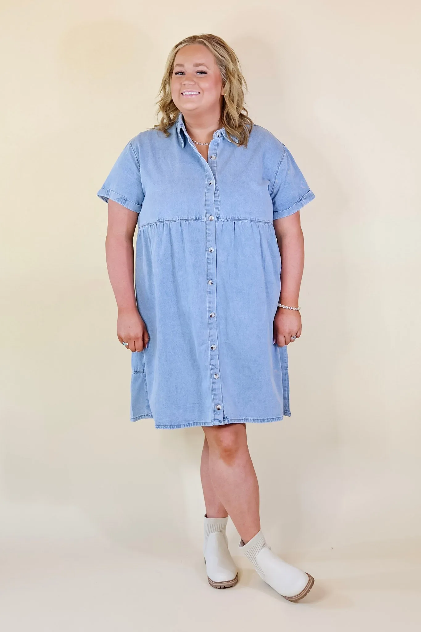 Nice to Meet You Button Up Collared Denim Dress in Light Wash