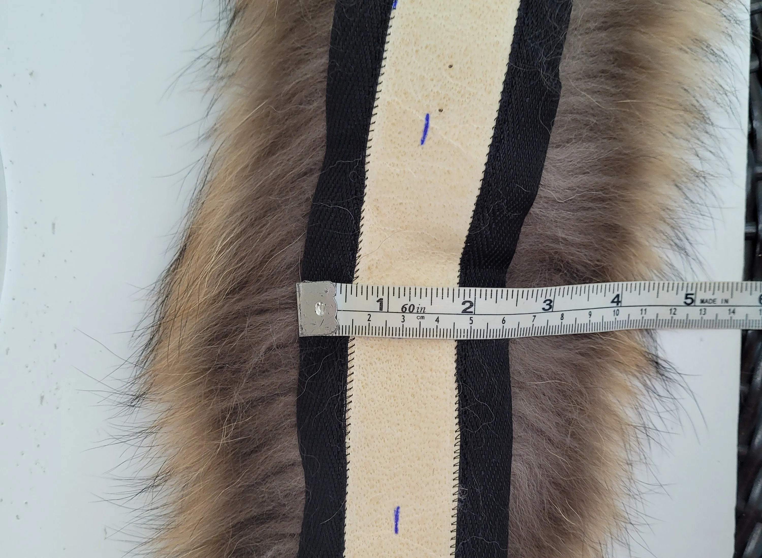 READY to SHIP 60,70,80 x3 cm Real Raccoon Fur Collar, Fur Trim for Hoodies, Raccoon Fur Collar, Fur Scarf, Fur Ruff, Raccoon Fur Hood, Real