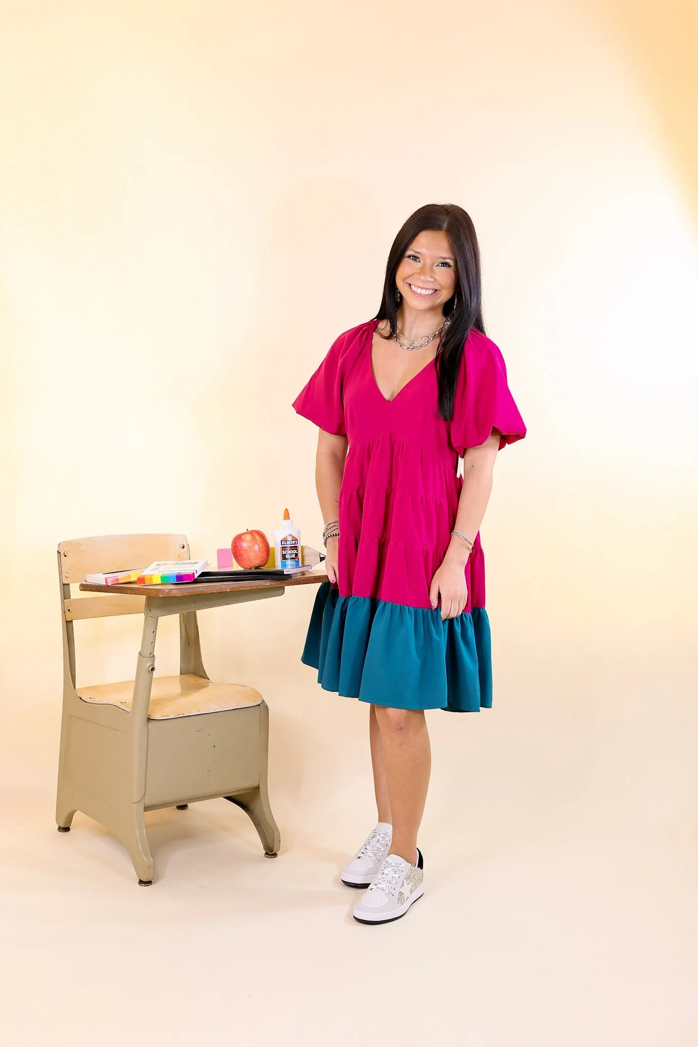 Trendy City Puff Sleeve Tiered Dress with Teal Hemline in Magenta