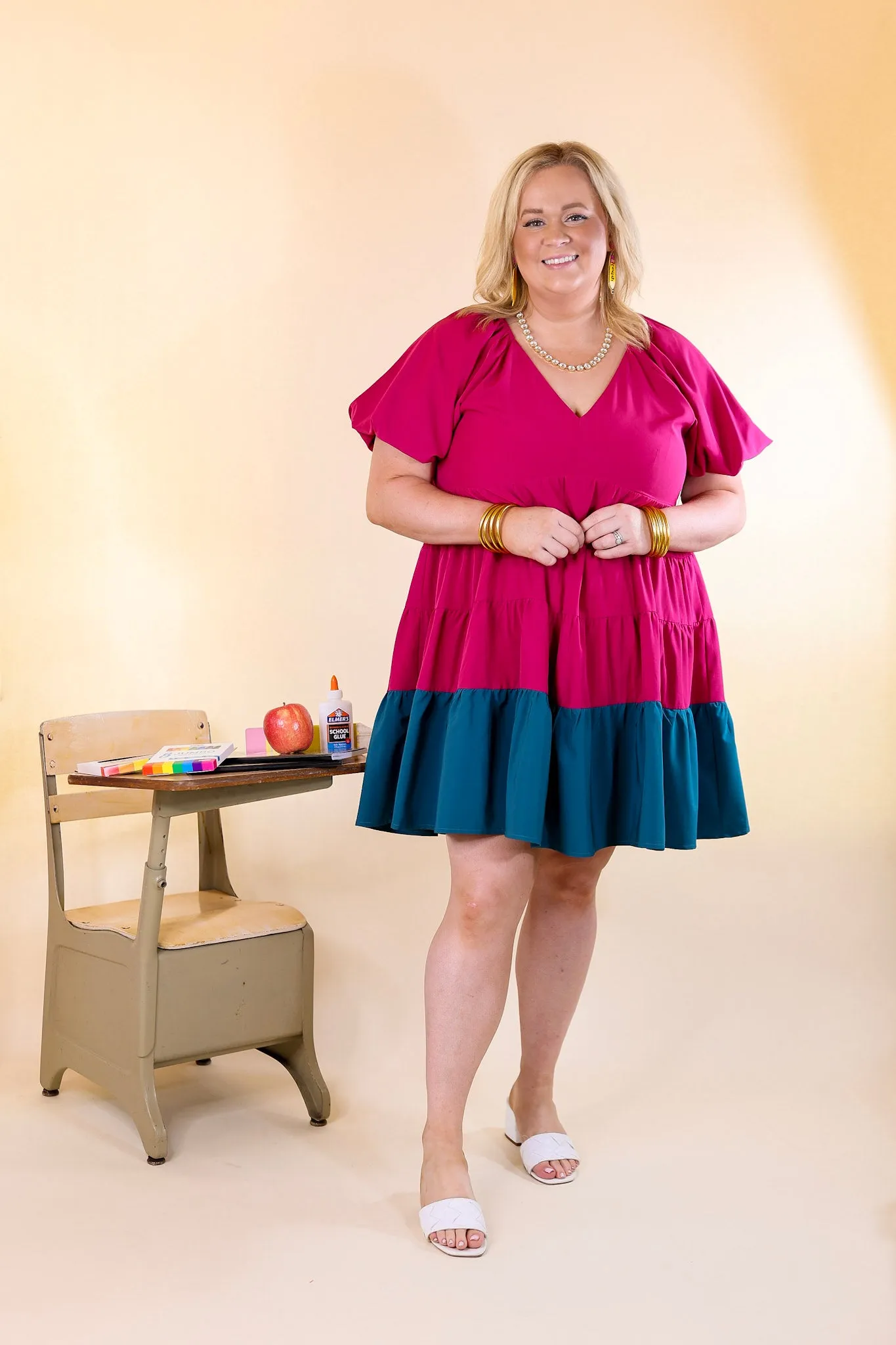 Trendy City Puff Sleeve Tiered Dress with Teal Hemline in Magenta